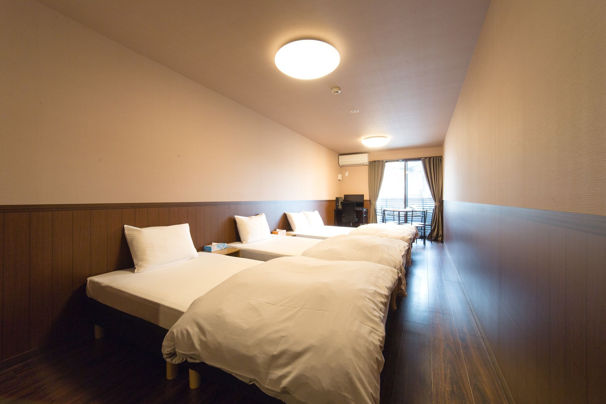 East By Root2 Hostel Kyoto Bagian luar foto